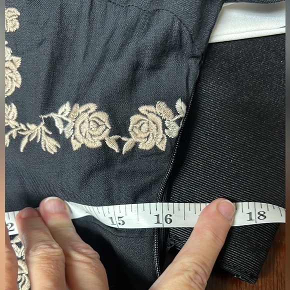 Polagram,Black Cotton-Blend, Cream Floral Embellishment,POCKETS ,EUC Dress,Large - Picture 15 of 16